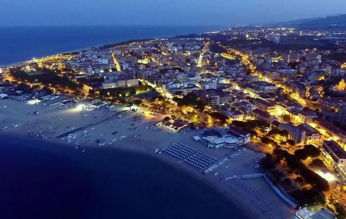 Soverato Trilocale Ippocampo - Accogliente, Moderno E A Pochi Passi Dal Mare